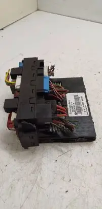 Mercedes-Benz C W203 Fuse module 0025457701 0000012555507