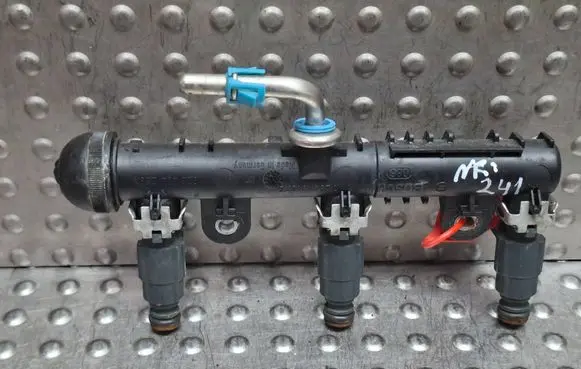 Opel Corsa C Fuel injectors set S27635241 0280155965 0280151075