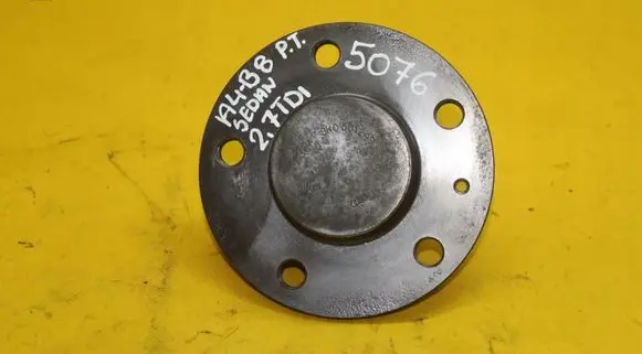 Audi A4 S4 B8 8K Rear wheel hub 8K0501611A