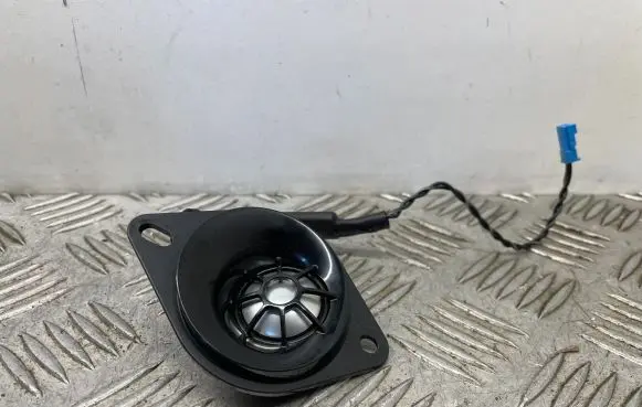 BMW 4 F36 Gran coupe Panel speaker 9226358