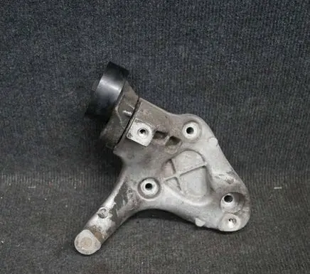 Volkswagen Golf VI Other engine bay part