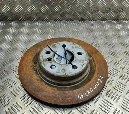 BMW 1 F40 Rear brake disc 6799369