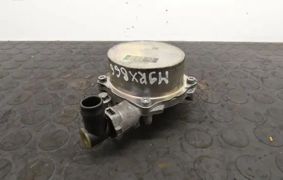 Nissan X-Trail T31 Vacuum pump 146502018R