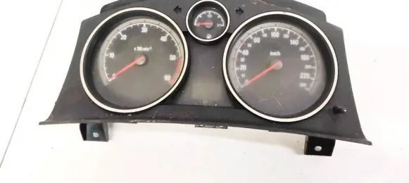 Opel Zafira B Speedometer (instrument cluster) 13225988