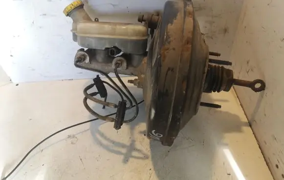 Chrysler Grand Voyager IV Brake booster