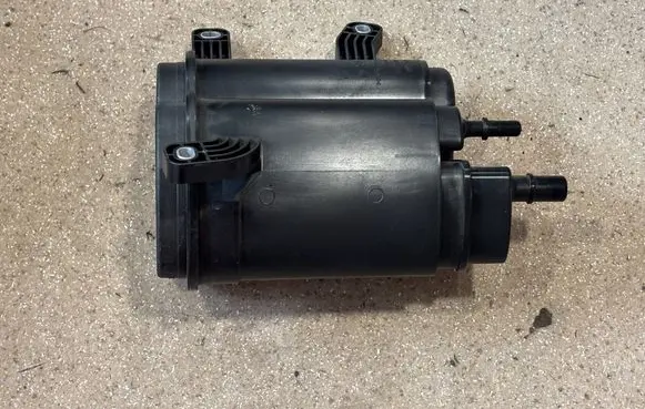 BMW 5 G60 G61 Active carbon filter fuel vapour canister 7562009