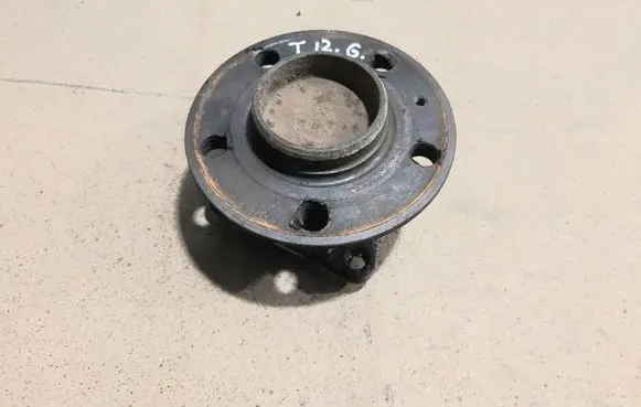 Volvo V70 Rear wheel hub