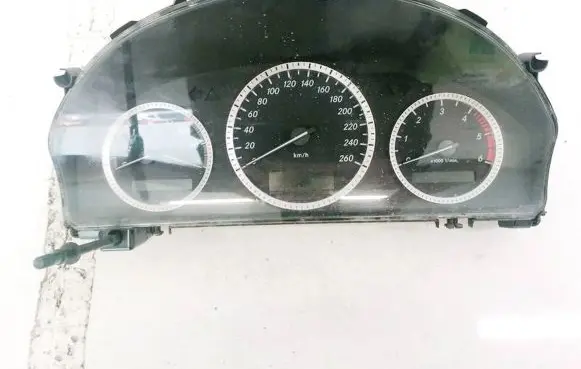 Mercedes-Benz C AMG W204 Speedometer (instrument cluster) A2045409848 A2C53244900
