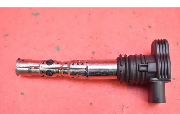 Volkswagen PASSAT B5.5 High voltage ignition coil U5003