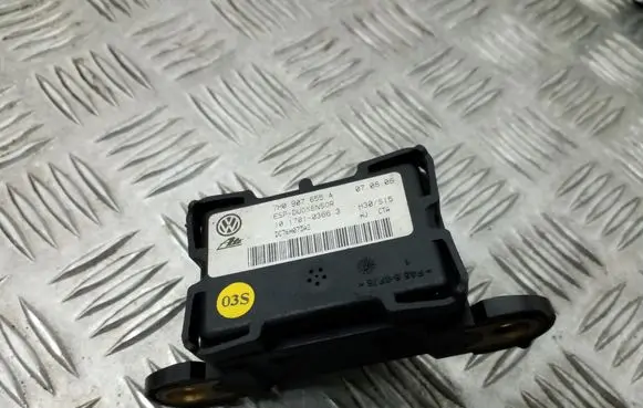 Volkswagen Touran I ESP acceleration yaw rate sensor 7H0907655A