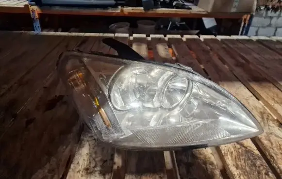 Ford Focus C-MAX Headlight/headlamp