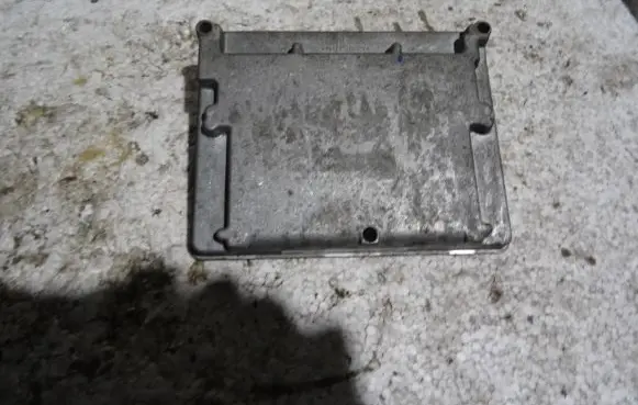Ford Focus Engine control unit/module 5M5112A650SC 310185A F1EG73CMR8ZL