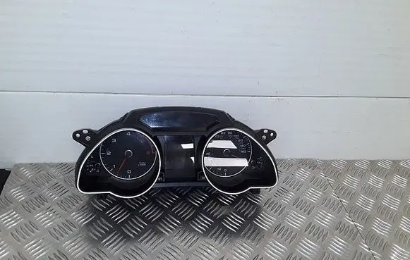 Audi A5 8T 8F Speedometer (instrument cluster) 8t0920984k