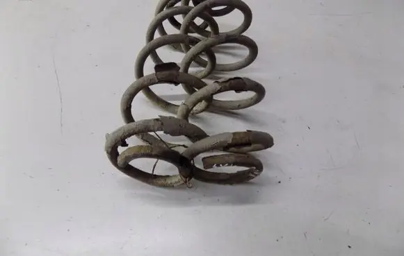Suzuki SX4 S-Cross Rear coil spring dfeerg79J60eew