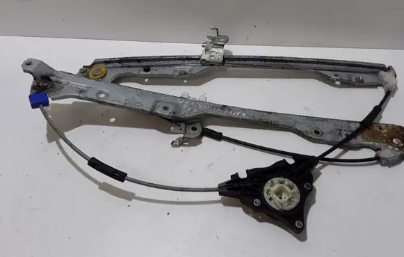 Nissan X-Trail T31 Front window lifting mechanism without motor