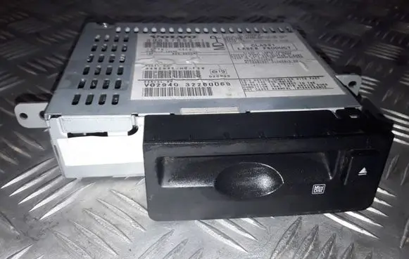 Volvo XC90 CD/DVD changer 306575521 30657552