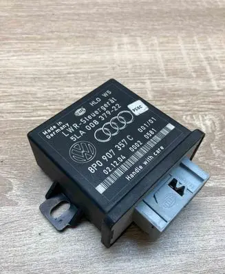 Audi A3 S3 8P Light module LCM 8P0907357C 5LA00837922