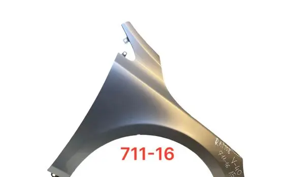 Volvo V40 Cross country Fender 