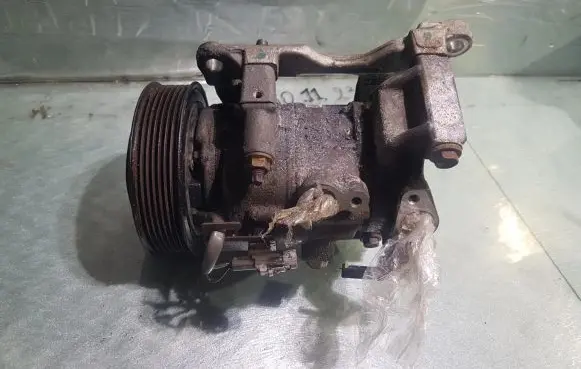 Toyota Hilux (AN120, AN130) Air conditioning (A/C) compressor (pump) XI447280-2720