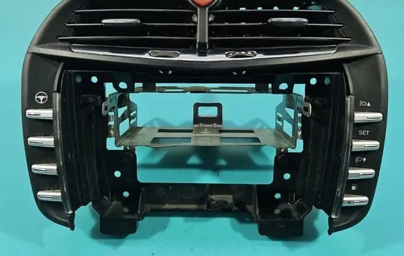 Dash center air vent grill