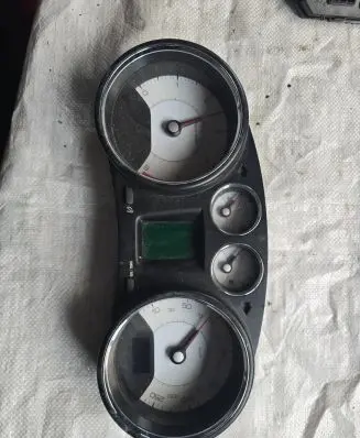 Peugeot 308 Speedometer (instrument cluster) 9666642580 503001556215