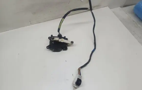 Toyota Prius (XW10) Air flap motor/actuator 0637007440