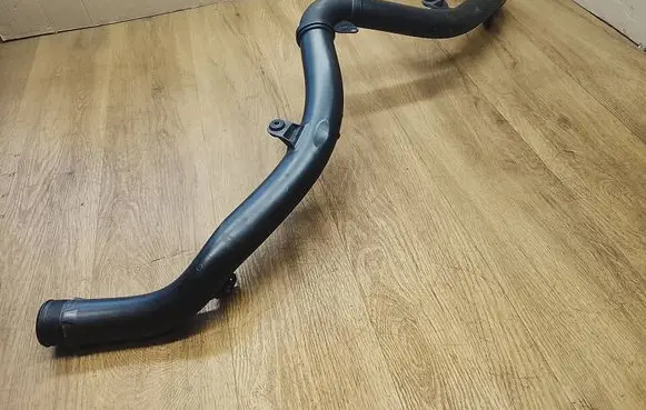Porsche Macan (95B) Intercooler hose/pipe 95B145762D