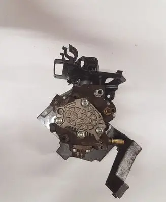 Citroen C4 I Fuel injection high pressure pump 9683703780 0445010102 0928400607