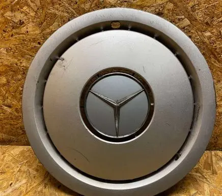 Mercedes-Benz E W124 R15 wheel hub/cap/trim 2014010424