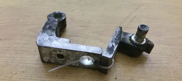 Audi A6 Allroad C6 Front door upper hinge