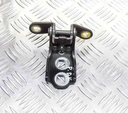 Opel Mokka Front door upper hinge A046057
