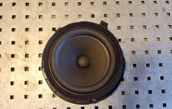 KIA Sportage Front door speaker 963303W000