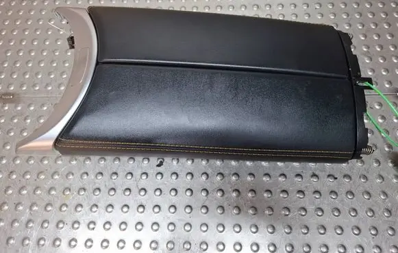 Mercedes-Benz GLC X253 C253 Armrest S26372964 A2056802809