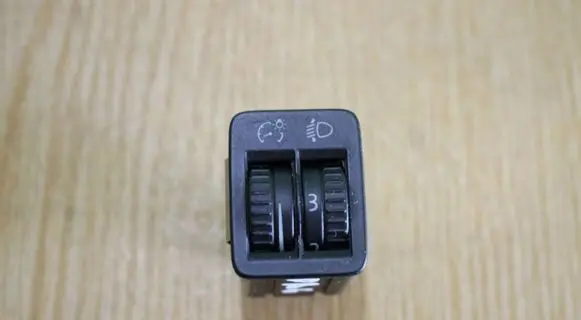 Volkswagen PASSAT B6 Headlight level height control switch 3C0941333A