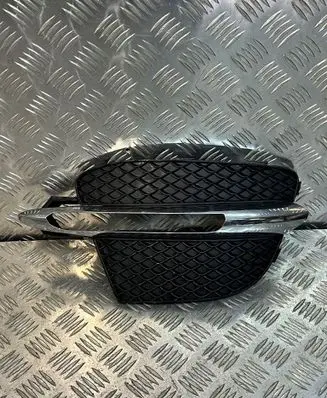 Mercedes-Benz B W246 W242 Front bumper lower grill A2428850822