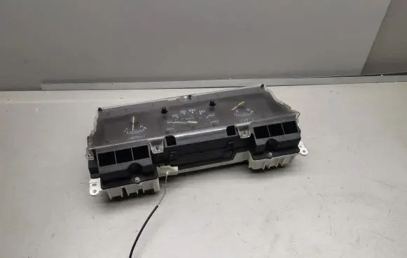 Ford F150 Speedometer (instrument cluster) F2UF10848AA