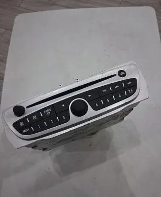 Renault Megane III Radio/CD/DVD/GPS head unit 281150743R