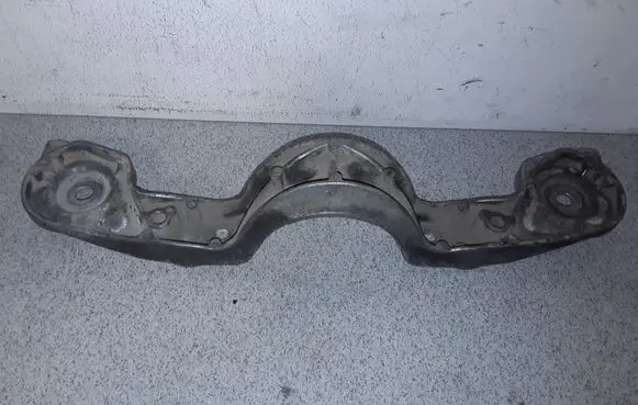 BMW 3 E46 Rear differential/diff mount bracket 1094421