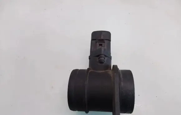 Volkswagen Golf IV Mass air flow meter 0280217121