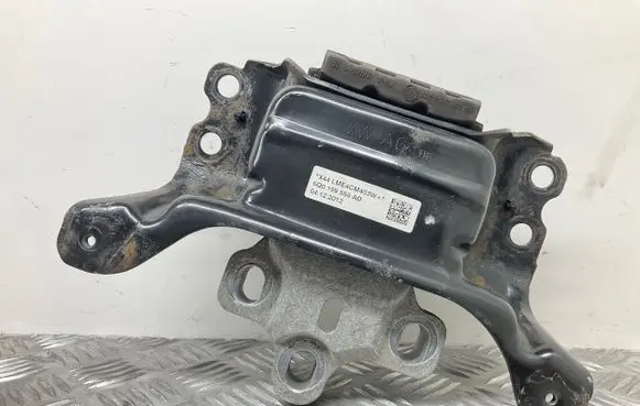 Audi A3 S3 8V Gearbox mount 5Q0199555D