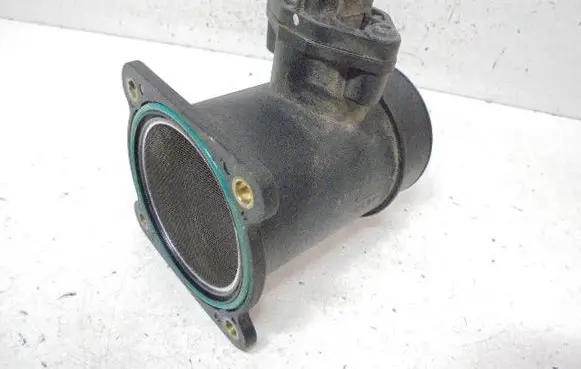 Nissan Almera Tino Mass air flow meter LM1110