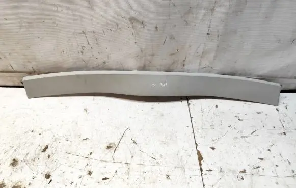 Volkswagen Touran I Other trunk/boot trim element 1T0867617B