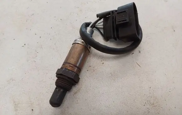Audi A8 S8 D2 4D Lambda probe sensor 077906265D 0258003454