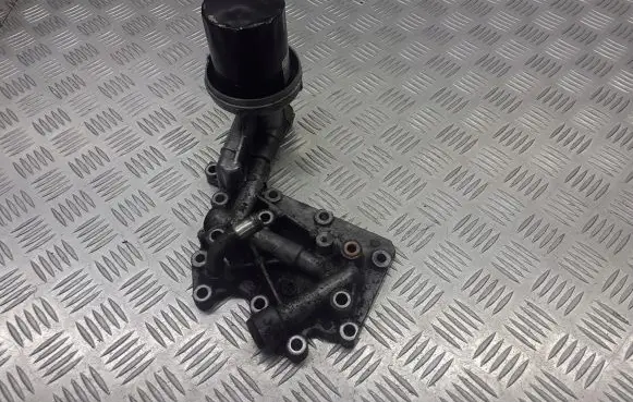 Subaru Forester SH Oil filter mounting bracket