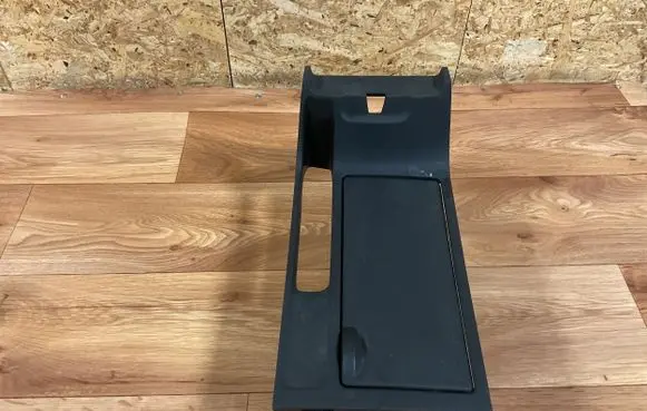 Mazda 3 I Cup holder BP4K64361 0000000