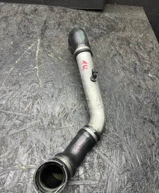 BMW 5 E60 E61 Intercooler hose/pipe 793896