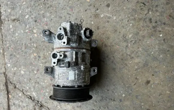 Toyota Verso Air conditioning (A/C) compressor (pump)