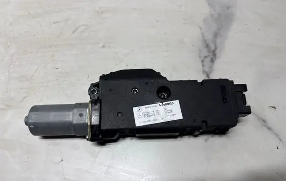Mercedes-Benz E W213 Sunroof motor/actuator A2139014101