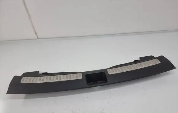 Opel Insignia B Trunk/boot sill cover protection 331883181