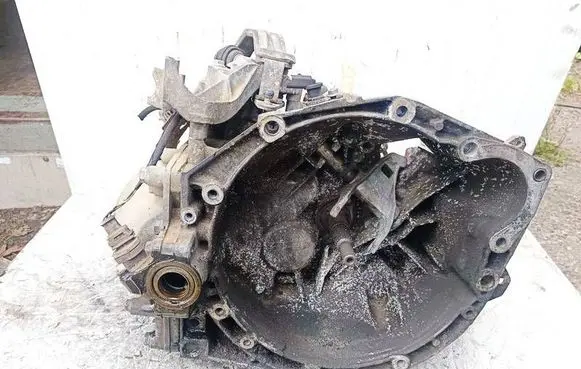 Citroen C8 Manual 5 speed gearbox 20M09